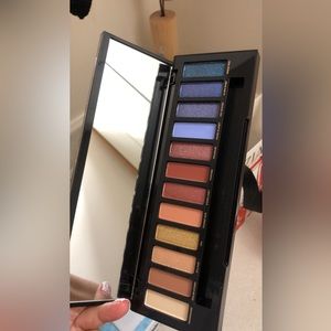 Naked pallet